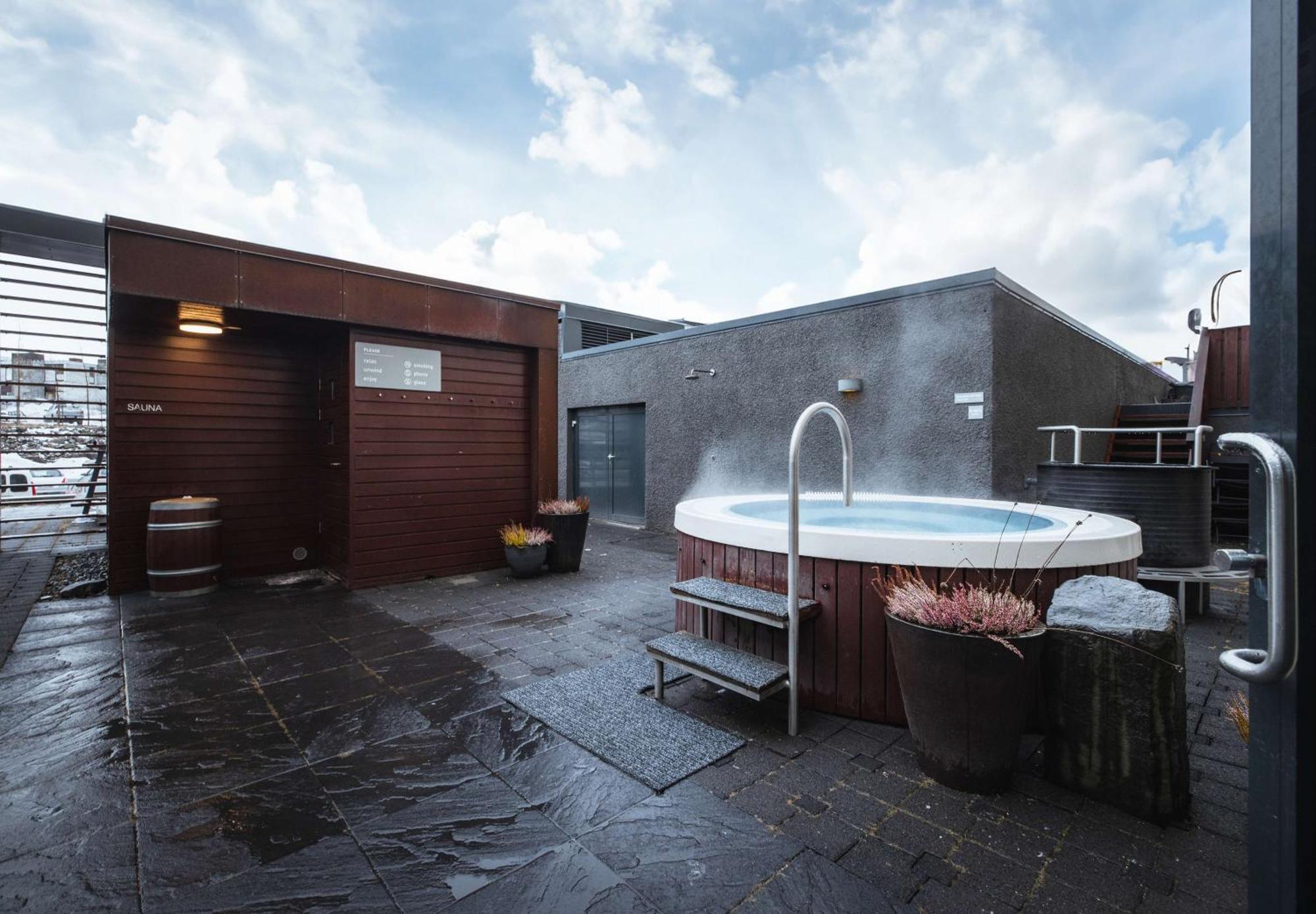 Hilton Reykjavik Nordica Hotel Exterior foto